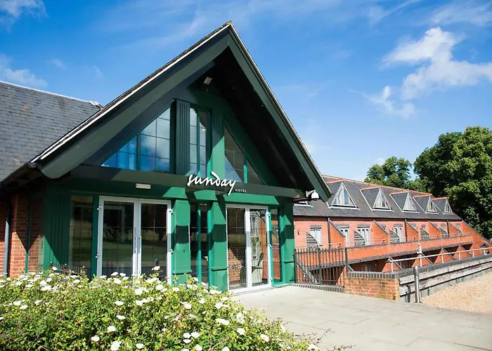 Mercure Warwickshire Walton Hall Hotel & Spa