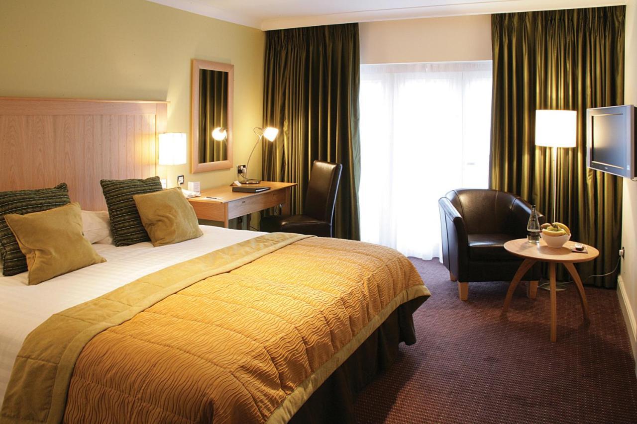 Mercure Warwickshire Walton Hall & Hotel 4*
