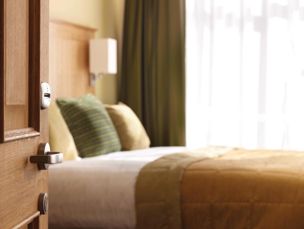 Mercure Warwickshire Walton Hall & 4*